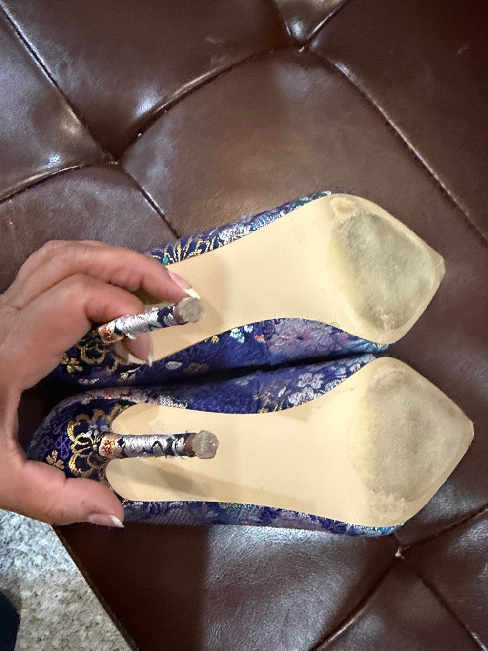 Steve Madden Blue Floral Pointed Toe Pumps with Gold Accents - Picture 4 of 4